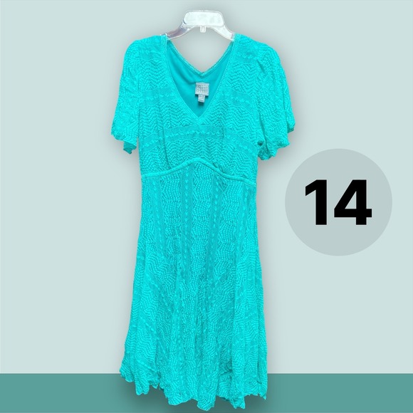 Rabbit Rabbit Rabbit Designs Dresses & Skirts - Teal Lace Fully Lined V-Neck Dress Women's 14 Short Sleeve Spring Easter